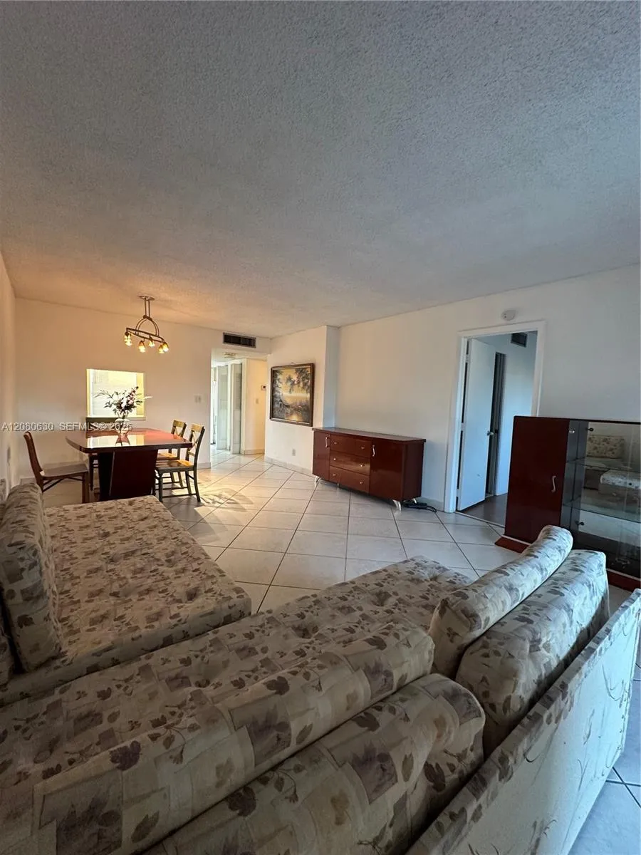 6090 NW 64th Ave #310 Tamarac, FL 33319