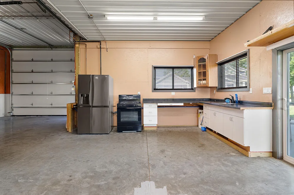 3830 146th Avenue Overisel Township, MI 49423