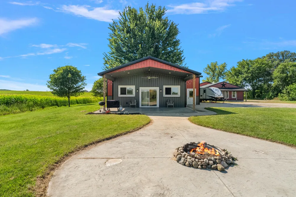 3830 146th Avenue Overisel Township, MI 49423