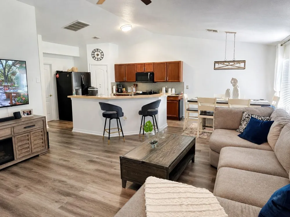 9645 ROLLING CIRCLE San Antonio, FL 33576