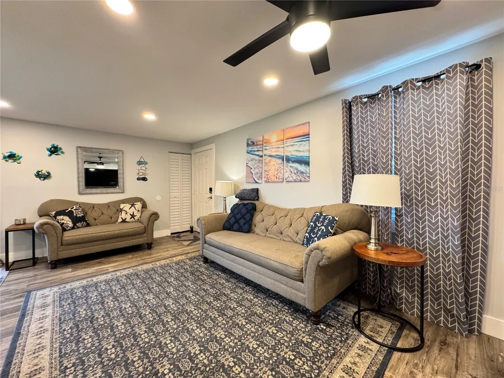 2722 49TH AVENUE W #2722 Bradenton, FL 34207