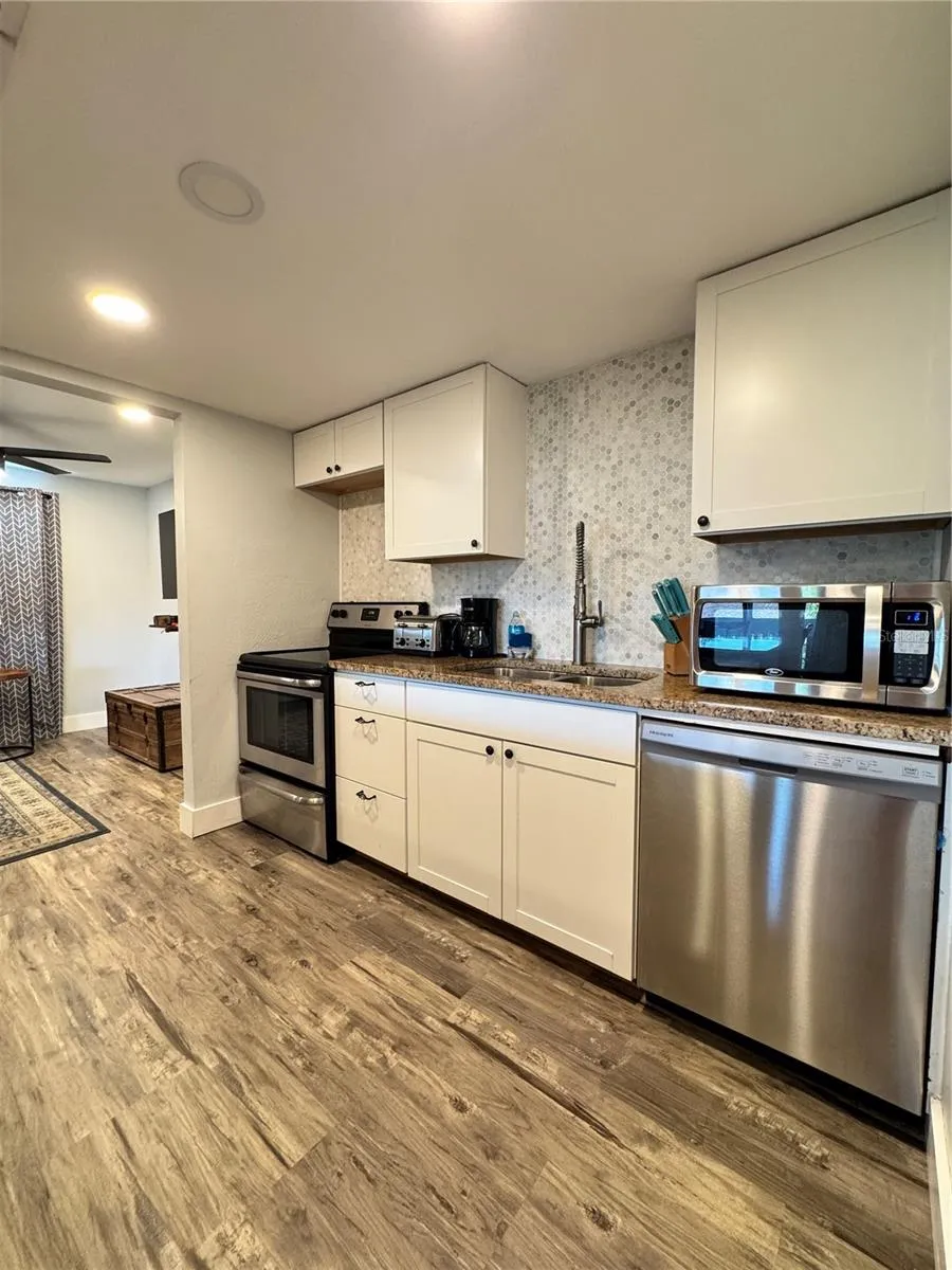 2722 49TH AVENUE W #2722 Bradenton, FL 34207