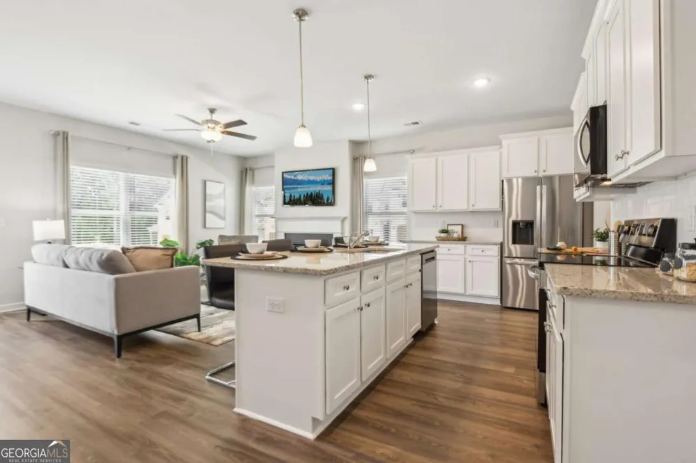 6355 Warbler CT Morrow, GA 30260