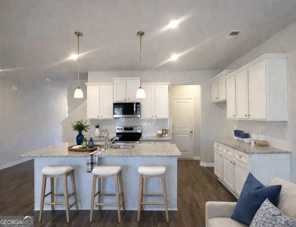 6355 Warbler CT Morrow, GA 30260