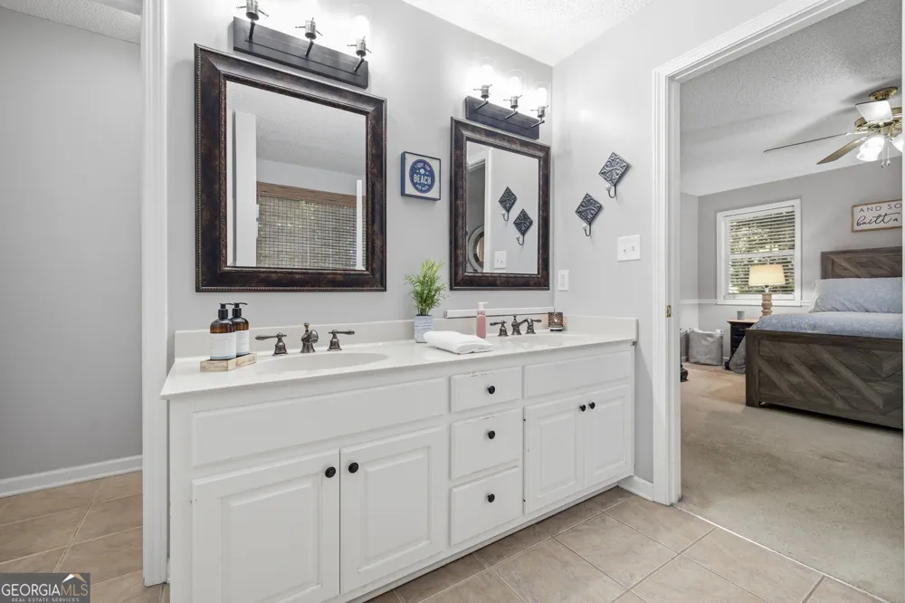 5221 Nimble Wood WAY Flowery Branch, GA 30542