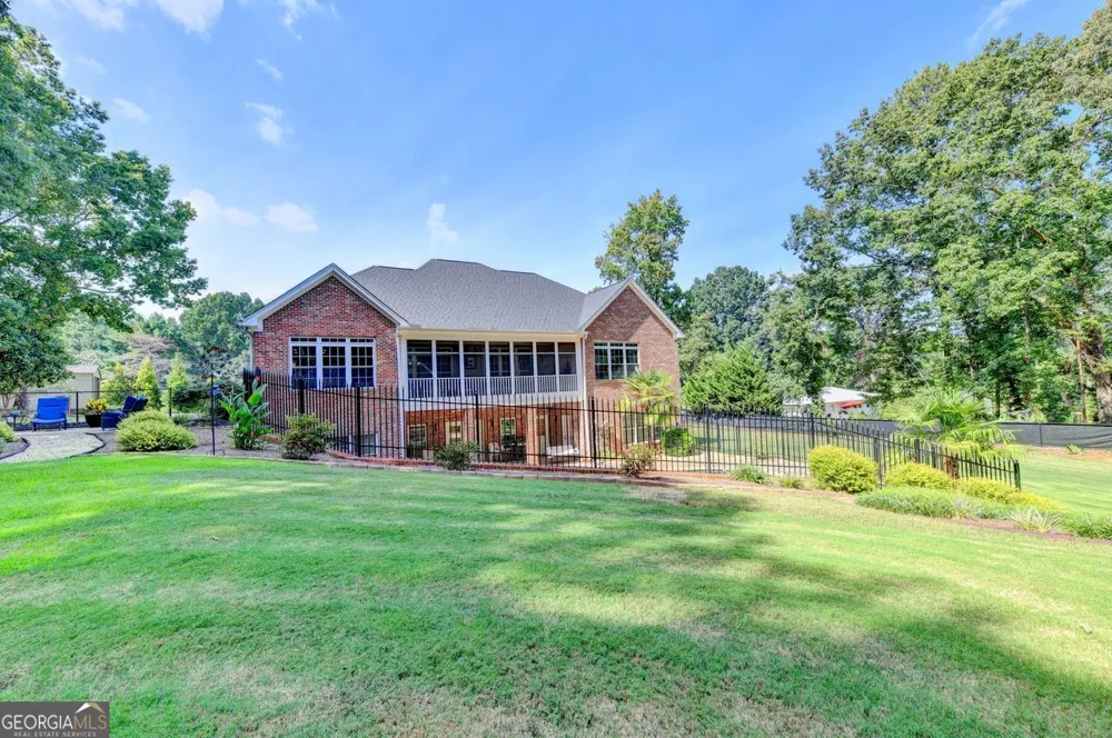 4025 Tanners Mill RD Braselton, GA 30517
