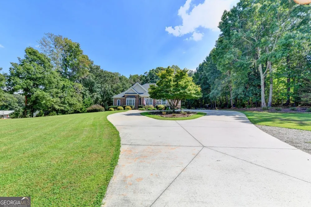 4025 Tanners Mill RD Braselton, GA 30517