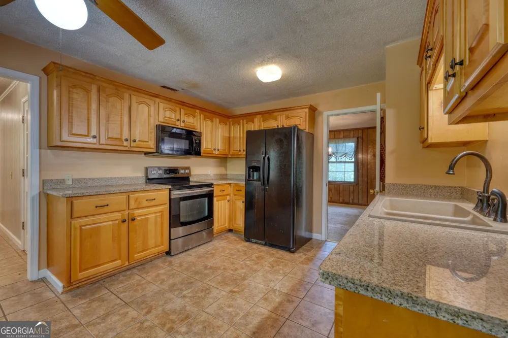 727 Bell Creek RD Hiawassee, GA 30546