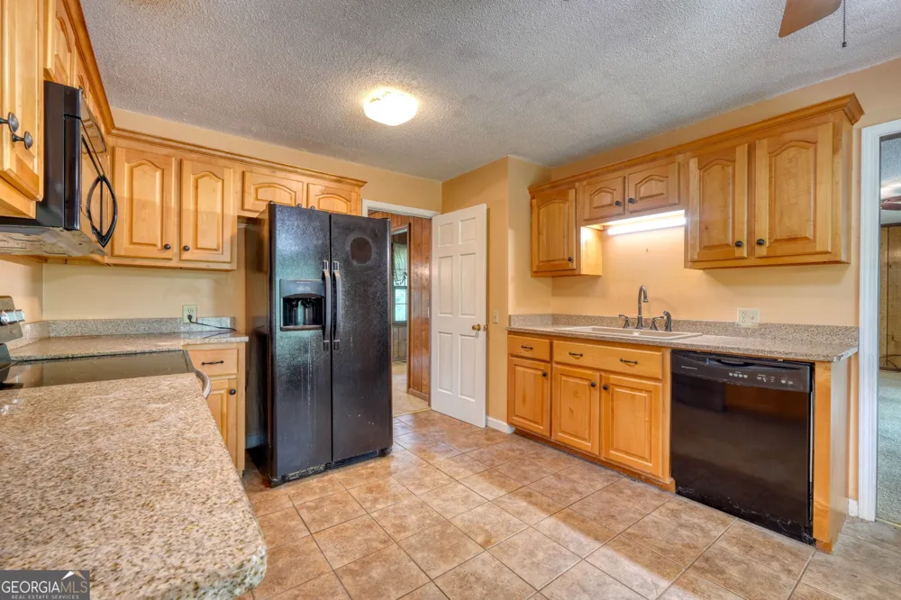727 Bell Creek RD Hiawassee, GA 30546