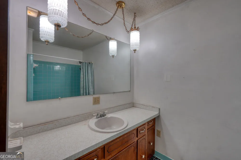 727 Bell Creek RD Hiawassee, GA 30546