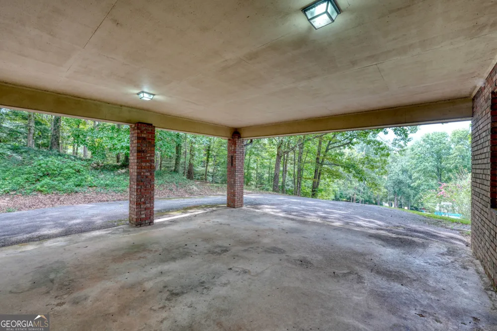 727 Bell Creek RD Hiawassee, GA 30546