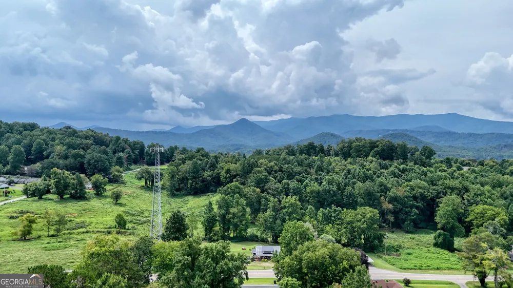 727 Bell Creek RD Hiawassee, GA 30546