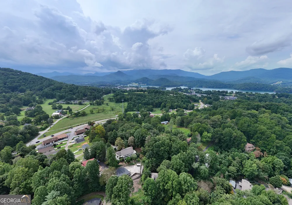 727 Bell Creek RD Hiawassee, GA 30546