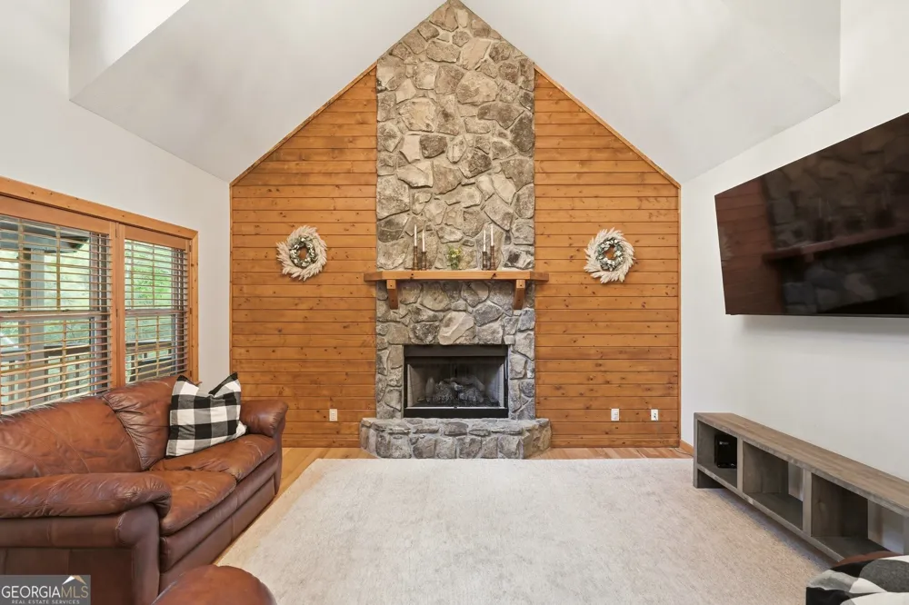 2283 Rocky Top RD Blairsville, GA 30512