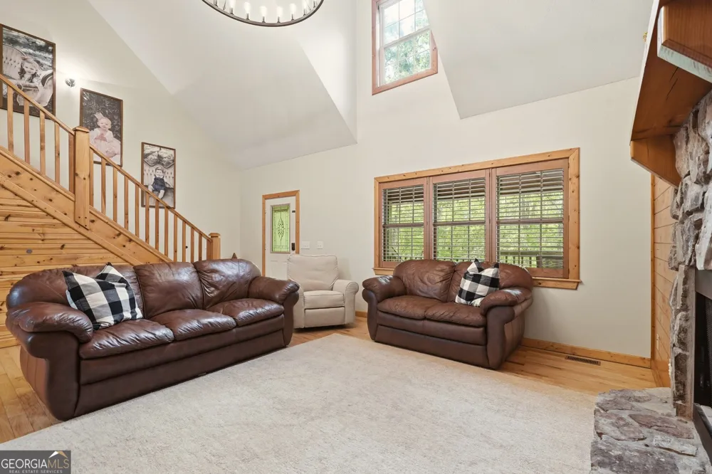 2283 Rocky Top RD Blairsville, GA 30512