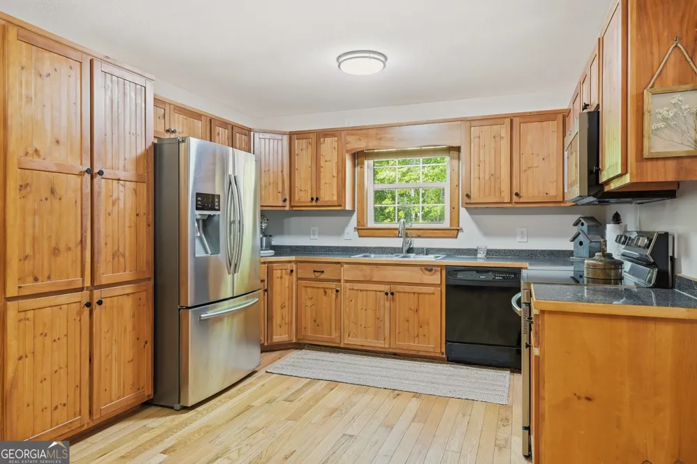 2283 Rocky Top RD Blairsville, GA 30512