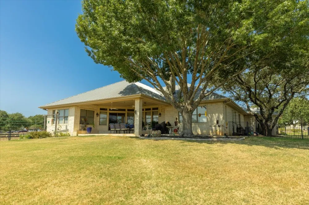 101 Denny Fox Drive Burnet, TX 78611
