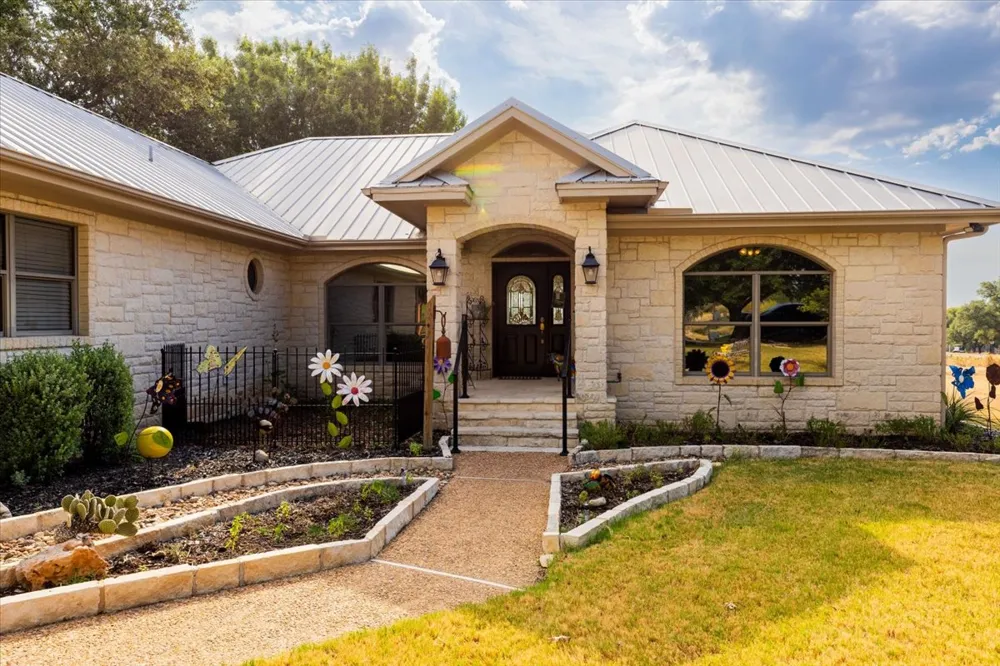 101 Denny Fox Drive Burnet, TX 78611