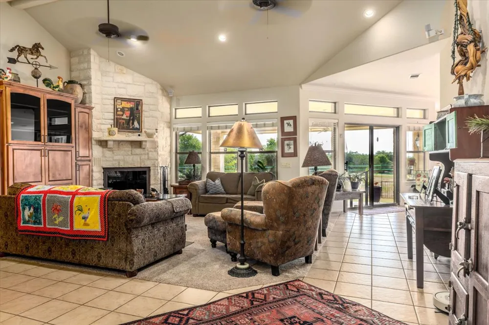 101 Denny Fox Drive Burnet, TX 78611