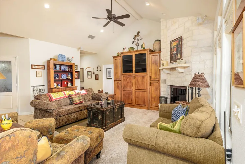 101 Denny Fox Drive Burnet, TX 78611