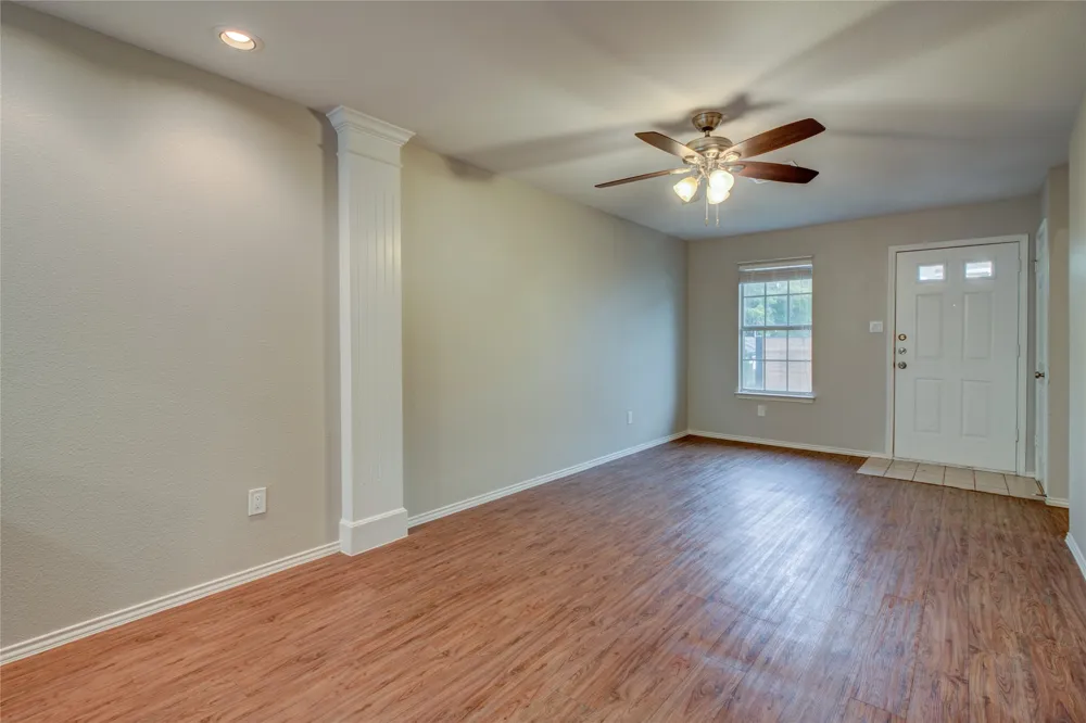 202 S College Street #2 Georgetown, TX 78626