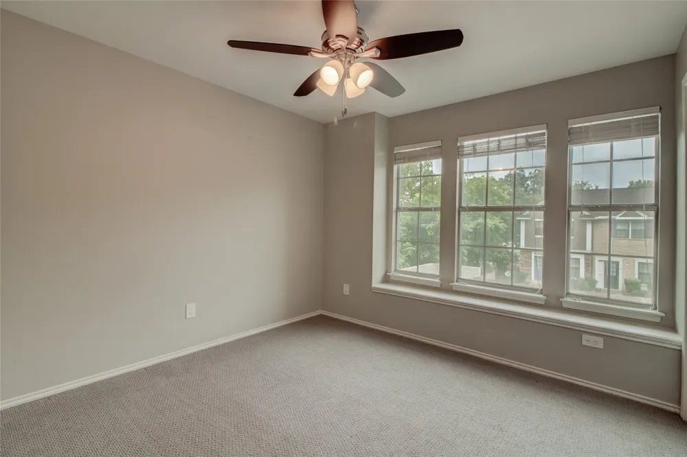 202 S College Street #2 Georgetown, TX 78626