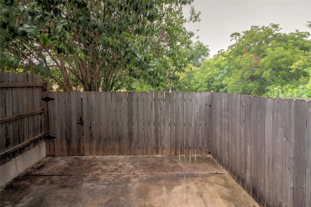 202 S College Street #2 Georgetown, TX 78626