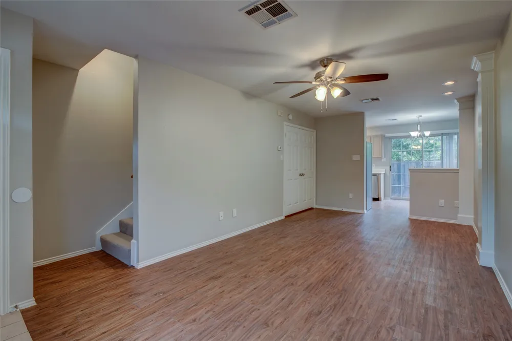 202 S College Street #2 Georgetown, TX 78626