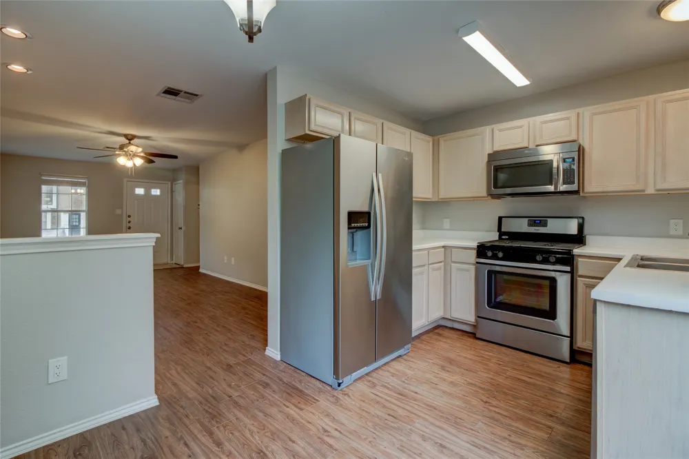 202 S College Street #2 Georgetown, TX 78626