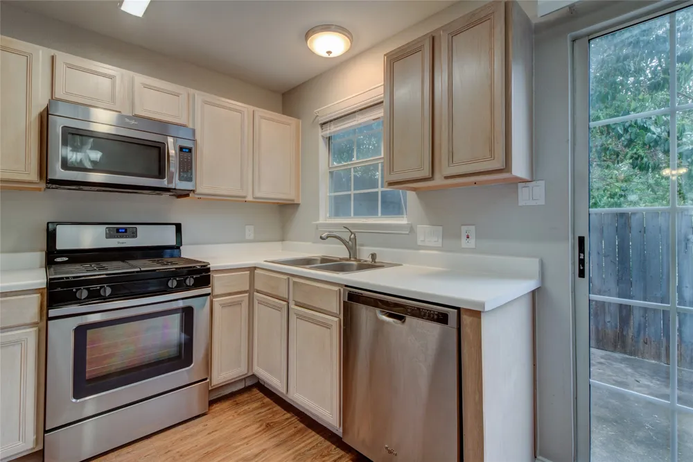 202 S College Street #2 Georgetown, TX 78626