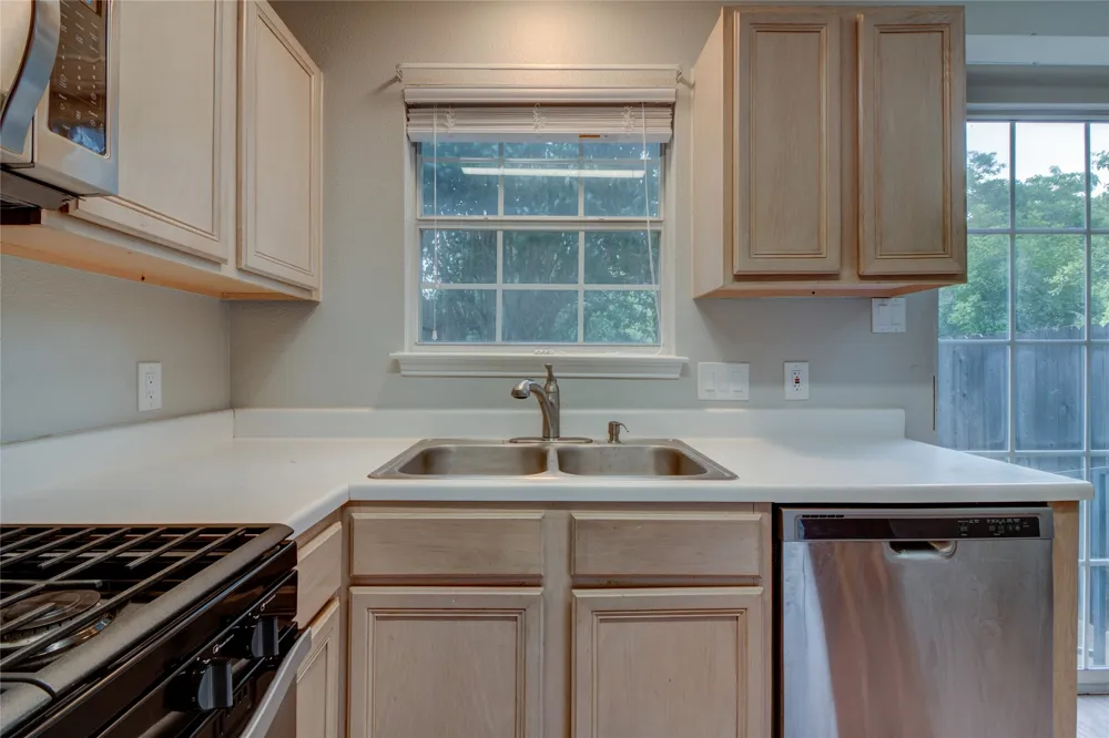 202 S College Street #2 Georgetown, TX 78626