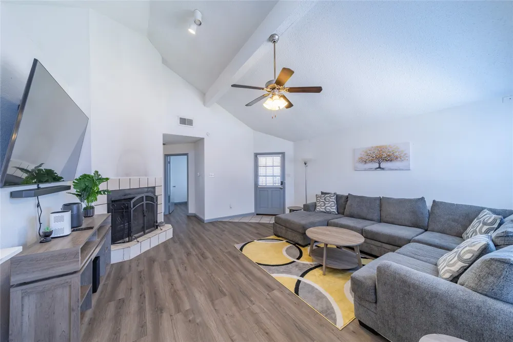562 Stringfellow Drive Coppell, TX 75019