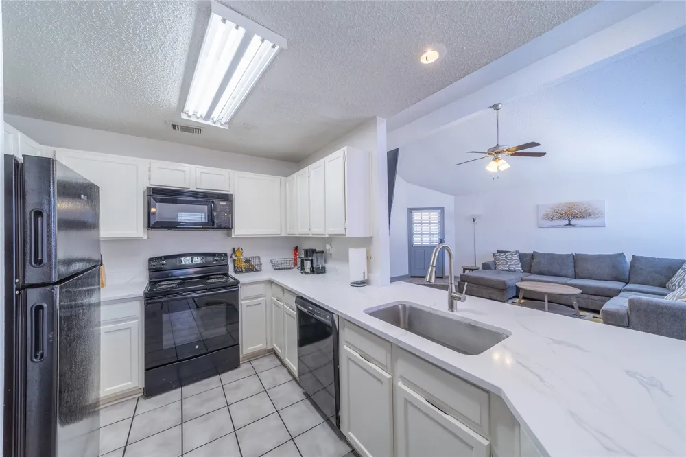 562 Stringfellow Drive Coppell, TX 75019