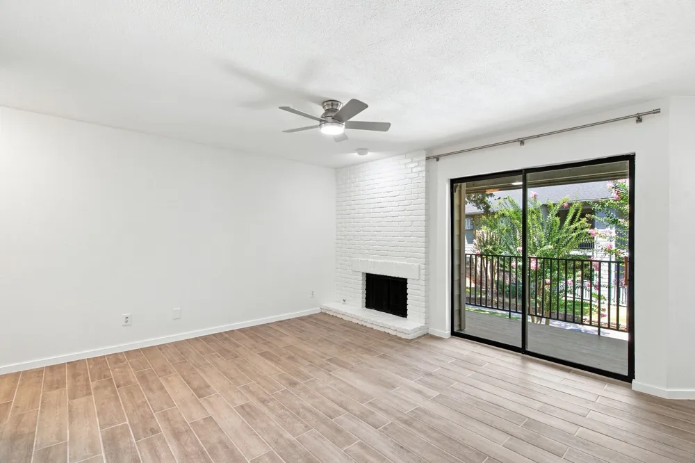15151 Berry Trail #910 Dallas, TX 75248