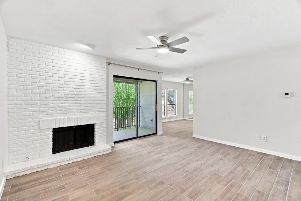 15151 Berry Trail #910 Dallas, TX 75248