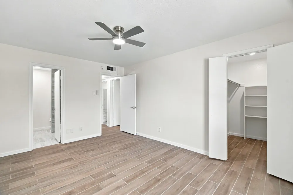 15151 Berry Trail #910 Dallas, TX 75248