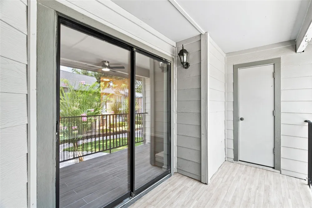 15151 Berry Trail #910 Dallas, TX 75248