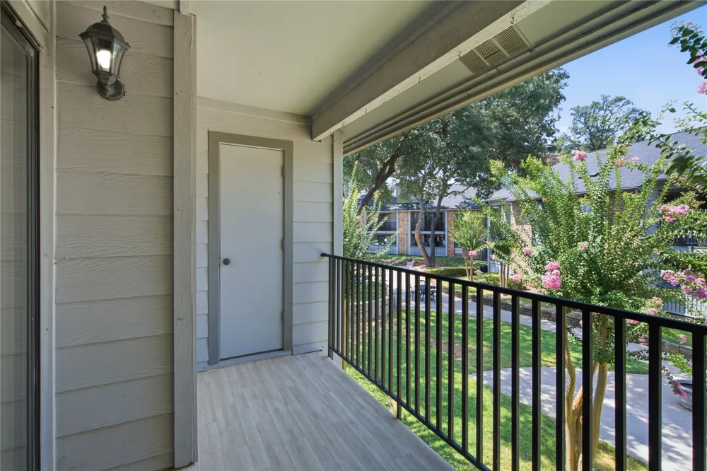 15151 Berry Trail #910 Dallas, TX 75248