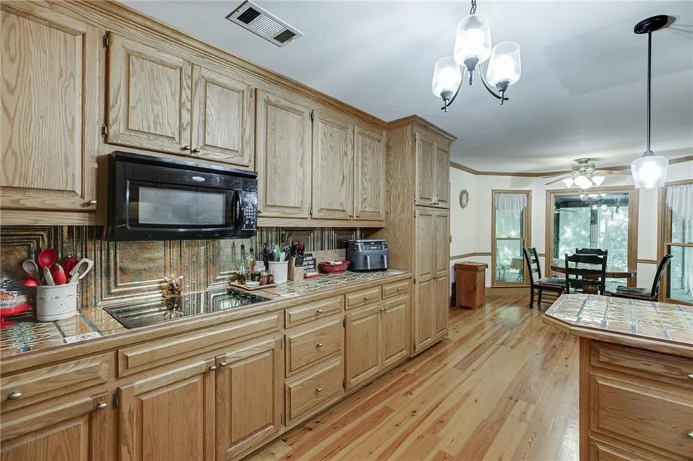 2720 Bay Ridge Drive Loganville, GA 30052