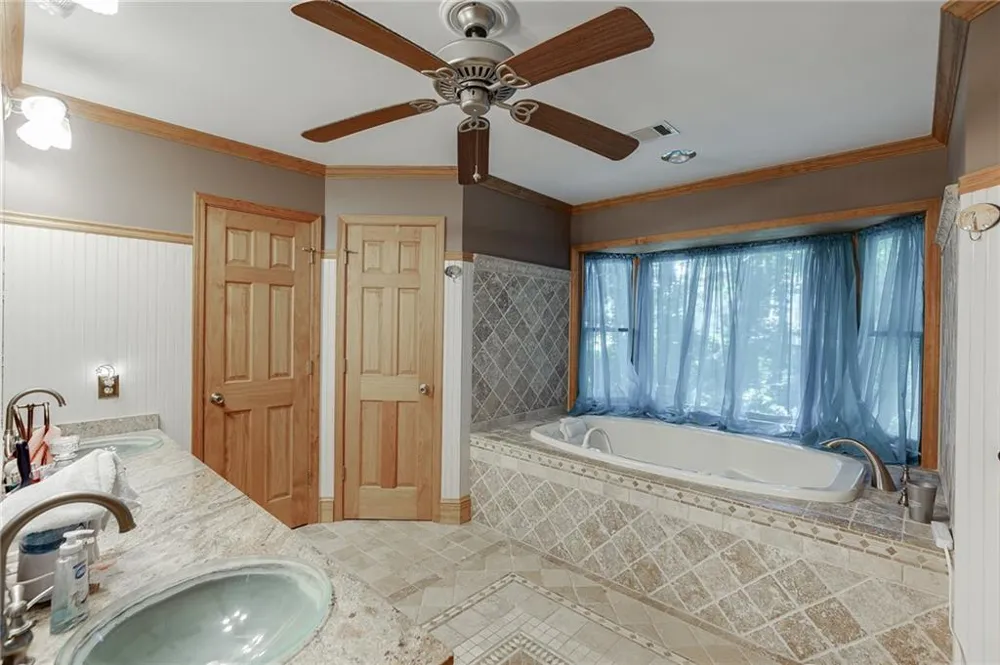 2720 Bay Ridge Drive Loganville, GA 30052