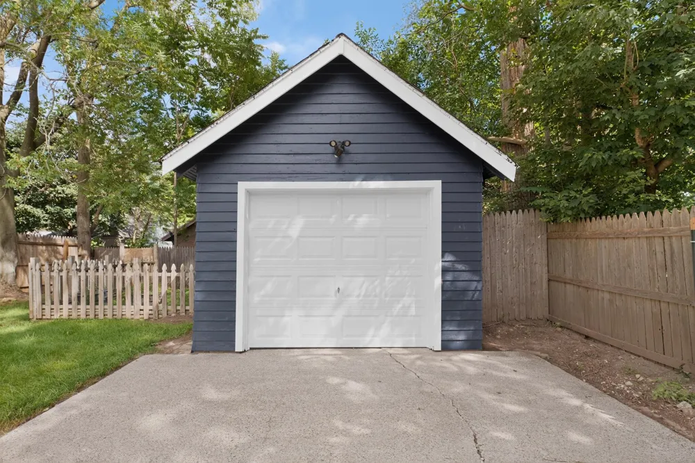 2416 Woodward Avenue SW Wyoming, MI 49509