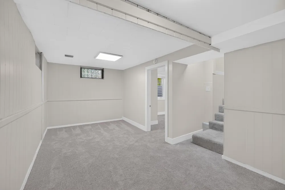 2416 Woodward Avenue SW Wyoming, MI 49509