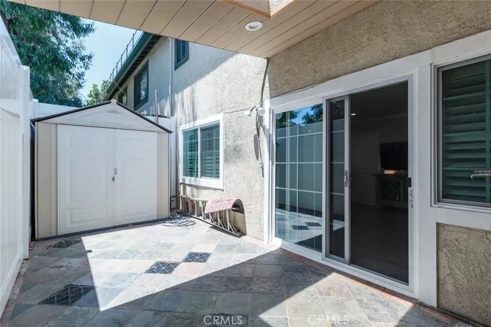 7046 De Celis #6 Los Angeles, CA 91406