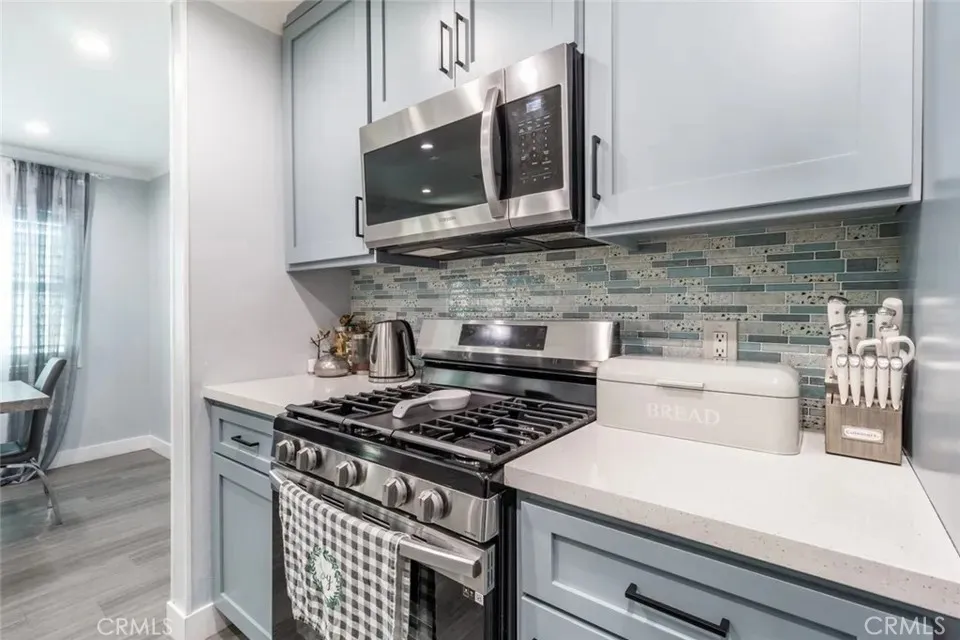 7046 De Celis #6 Los Angeles, CA 91406