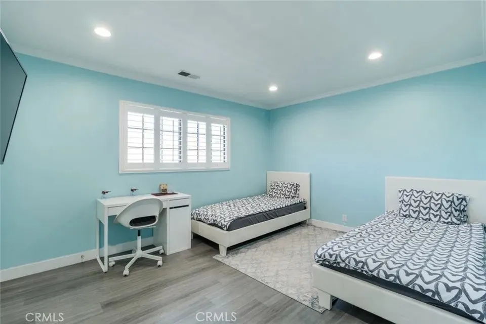 7046 De Celis #6 Los Angeles, CA 91406