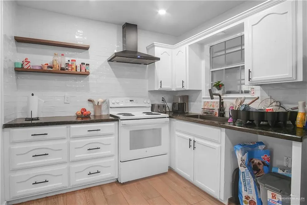104 E 16th Street San Juan, TX 78589
