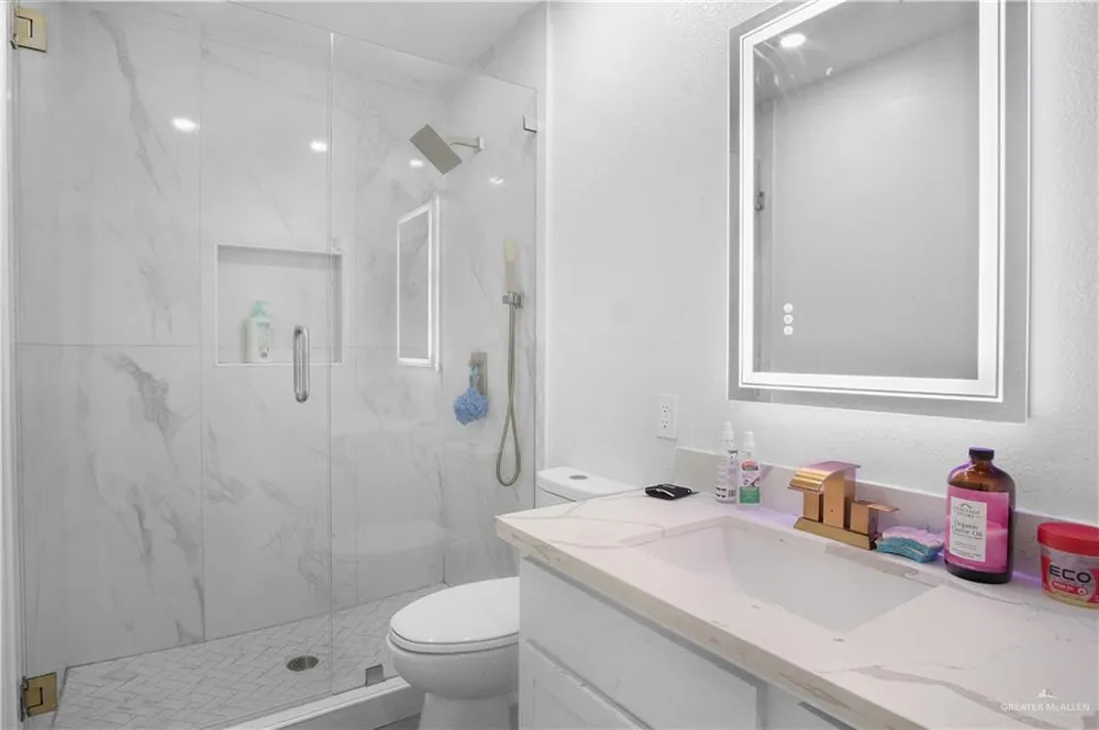 104 E 16th Street San Juan, TX 78589