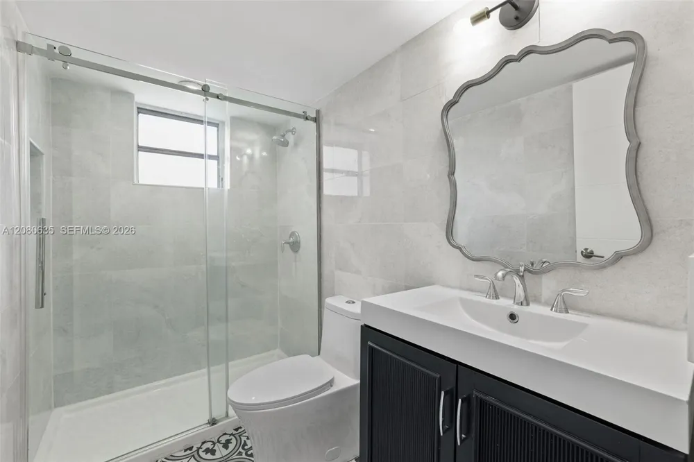 1340 Lincoln Rd #208 Miami Beach, FL 33139