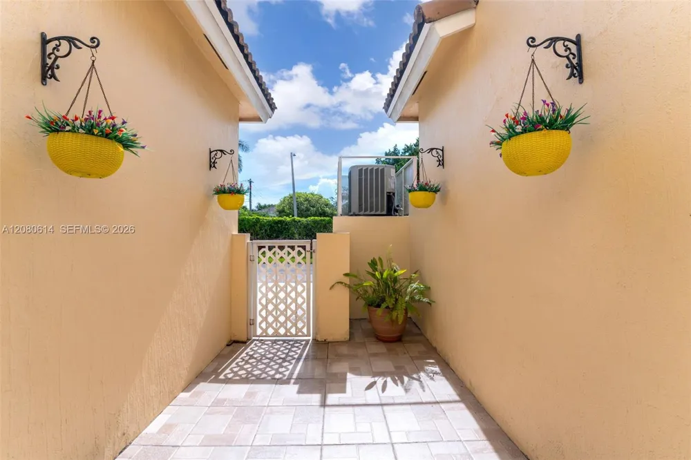 2324 SE 17th Ter Homestead, FL 33035