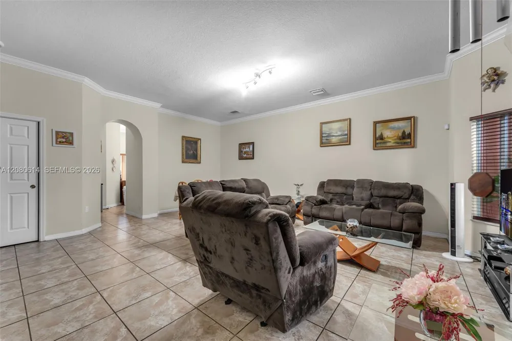 2324 SE 17th Ter Homestead, FL 33035